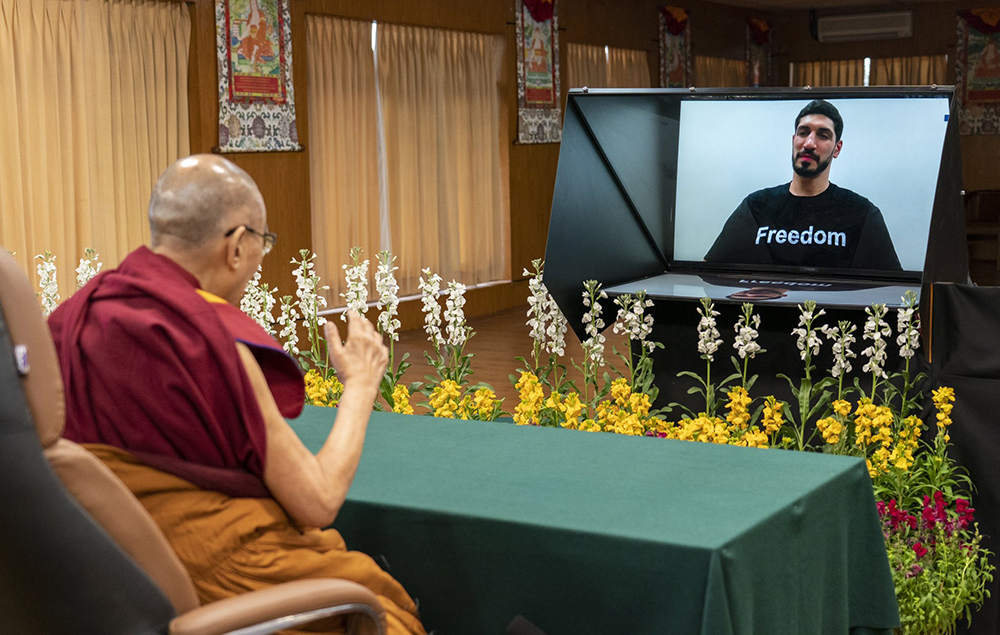 Enes Kanter Freedom, Dalai Lama ile görüştü: Ne büyük onur!