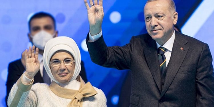 Erdoğan: Doktor rutin kontrolünü yaptı, olumsuz bir durum yok