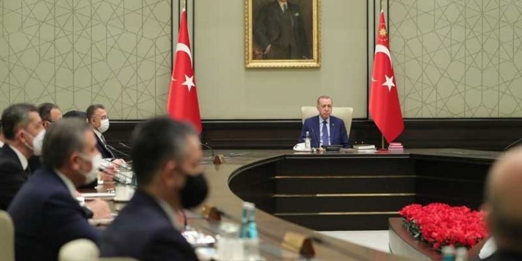 Erdoğan kabine değişikliği için sinyal vermişti: 'Pakdemirli, Kasapoğlu, Ersoy ve Çavuşoğlu gidiyor'