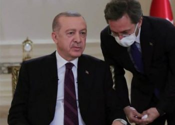 Erdoğan ‘geçmiş olsun’ diyenlere teşekkür ederken, Fahrettin Altun’dan ‘virüs’ benzetmesi