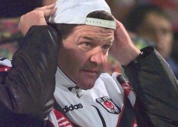 Eski Beşiktaş teknik direktörü John Benjamin Toshack, Koronavirüs nedeniyle yoğun bakıma alındı