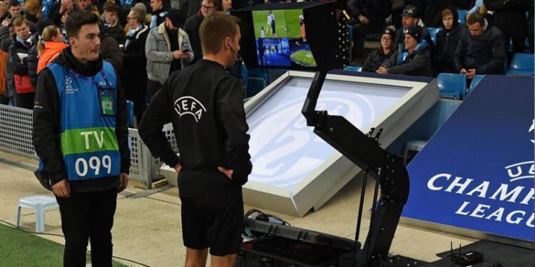 FIFA'dan yeni teknoloji adımı: Yarı otomatik ofsayt sistemi