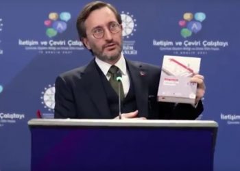 Fahrettin Altun: Fitne kazanı kaynıyor, görevimin başındayım