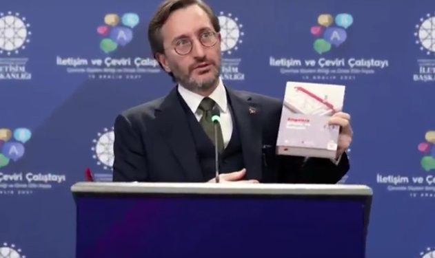 Fahrettin Altun: Fitne kazanı kaynıyor, görevimin başındayım