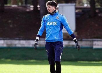 Fenerbahçe'de Altay Bayındır sevinci