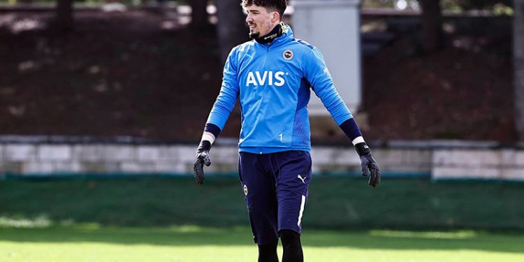 Fenerbahçe'de Altay Bayındır sevinci
