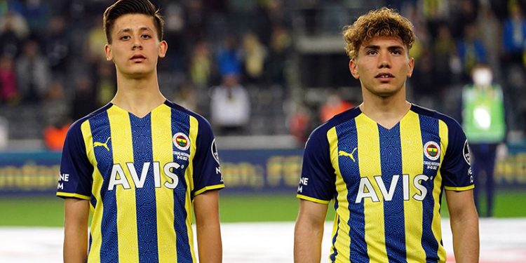 Fenerbahçe'de Arda Güler ve Çağtay Kurukalıp ilk 11'de başladı