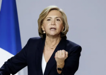 Fransa'nın merkez sağ adayı Valerie Pecresse ilk büyük mitingini düzenledi; göçe odaklandı