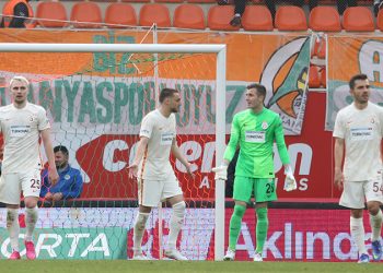 Galatasaray son 13 maçta 1 kez kazanabildi