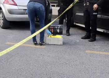 Genç kadın erkek arkadaşını emniyet kemeriyle boğarak öldürdü