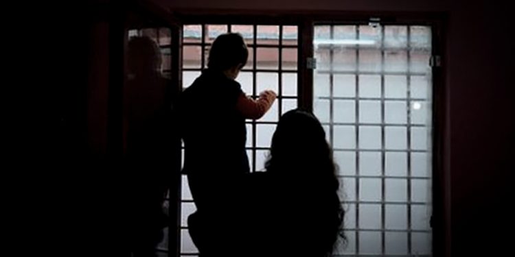 Gergerlioğlu, ‘Bu ne rezalet’ diye sordu: Çorum Cezaevinde kadın koğuşlarını erkek memurlar arıyor