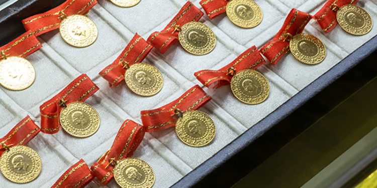 Gram altın yükselişte; 888 lira oldu