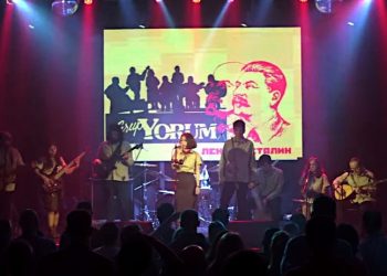 Grup Yorum 'Sosyalizmin anavatanı' diyerek Moskova konserini paylaştı, Twitter ikiye bölündü