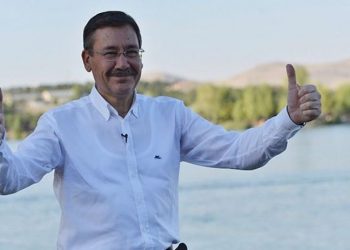 Gökçek hakkındaki 'FETÖ üyesi' şikayetlerinde karar: 'Terör propagandası değil sempati'