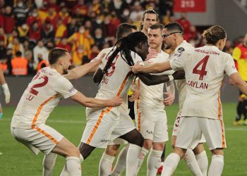 Göztepeli yönetici, Galatasaraylı futbolcuyu hedef aldı: Utanmaz, terbiyesiz!