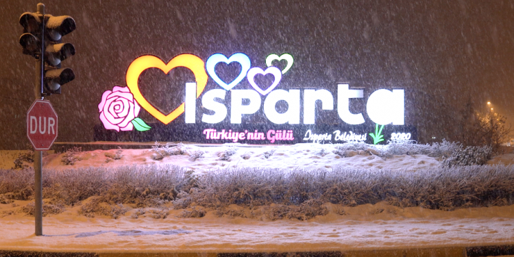 Günlerce elektriksiz kalmak: Isparta'da tam olarak ne oldu? Neden oldu?