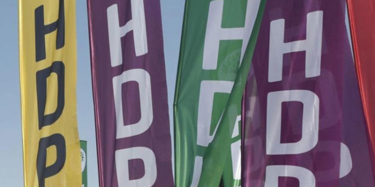 HDP'den AKP'ye çağrı: Montrö Boğazlar Sözleşmesi'nden doğan tüm yetki ve sorumluluklarını hiçbir biçimde esnetmeden yerine getirmeye çağırıyoruz