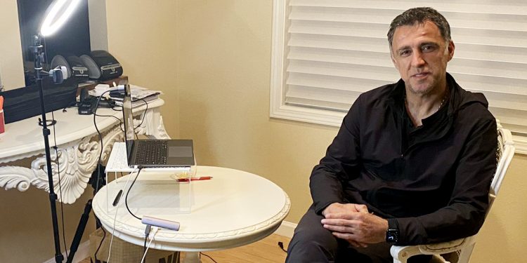Hakan Şükür’den Murat Sancak’a: Vatan haini sen ve ağababalarındır, iddialarını ispatlamayan şerefsizdir