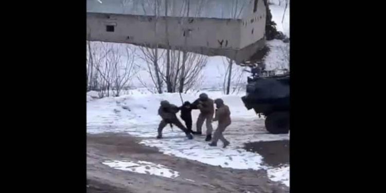 Hakkari'de elektrik dağıtım ekiplerine tepki gösteren köylüler gözaltına alındı