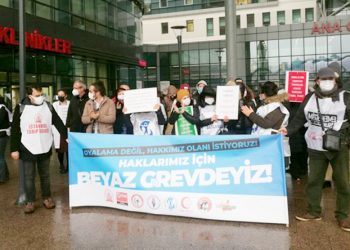 Hekimler, özlük hakları ve maaş artışı için grevde: Artık yeter!
