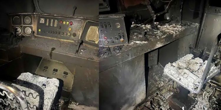 Hindistan'da Maoistler maden şirketine ait yük trenini ateşe verdi