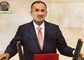 Hiç mi yüzün kızarmıyor?