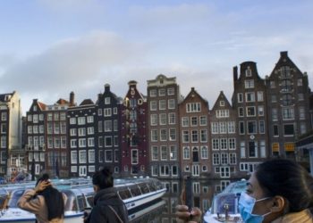 Hollanda T&uuml;rkiye'yi 'y&uuml;ksek riskli b&ouml;lge' ilan etti