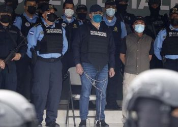 Honduras eski Devlet Başkanı Hernandez gözaltına alındı