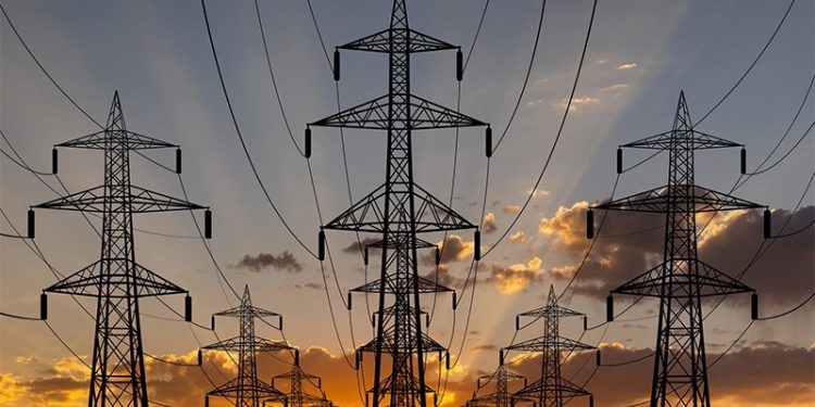 Irak: Türkiye'den elektrik ithal edeceğiz