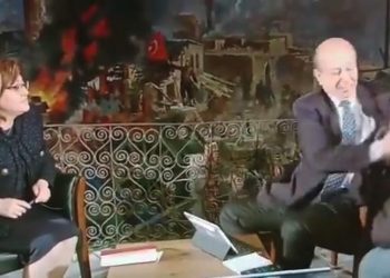 Kameramana tokat atan Sarıkaya, Habertürk'te yeniden yazılarına başladı