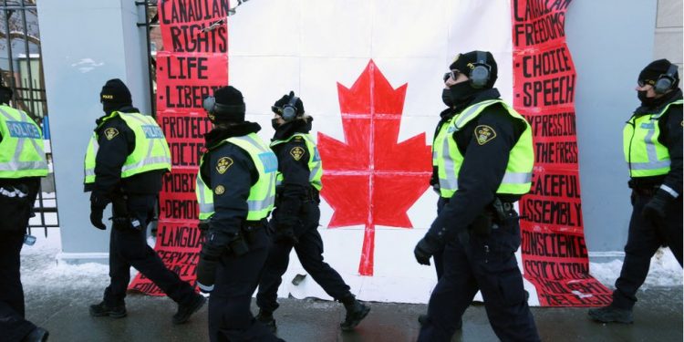 Kanada Başbakanı Trudeau: Aşı karşıtı kamyoncuların eylemi sona ermeli