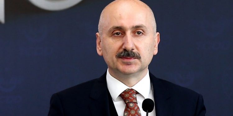 Karaismailoğlu: Türkiye bir avuç insan için çalışanların ülkesi değil