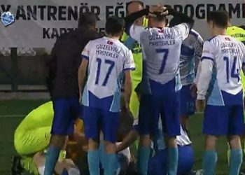 Kartal'da maç sırasında kalp krizi geçirdi
