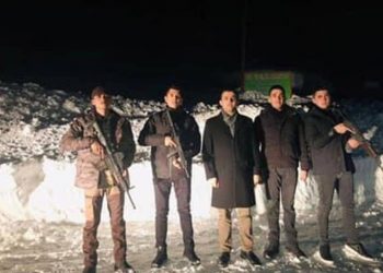 Kaymakam silahlı kişilerle Cemevi’nin kapısına dayandı, tehditler savurdu