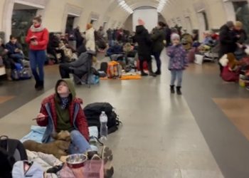 Kiev metrosu Rus ateşinden kaçanların sığınağı oldu