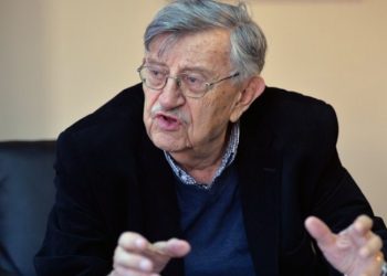 Korkut Boratav: Savaş, AKP'nin kur korumalı mevduat tasarısını çökertti