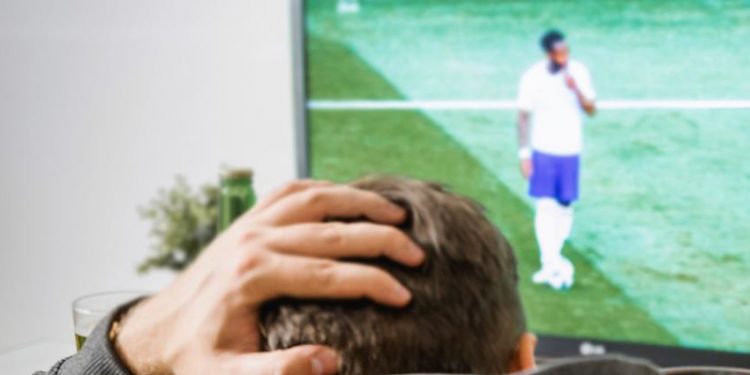 Korsan maç yayınlayan çok sayıda site kapatıldı