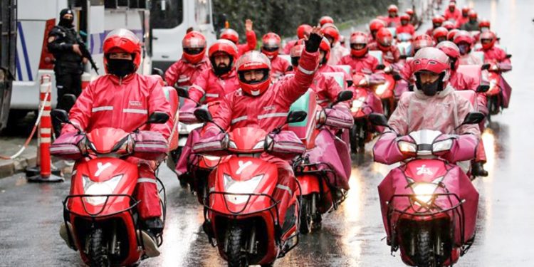 Kuryeler direniyor: İşte Avrupa’da en çok online alışveriş yapan ülkeler