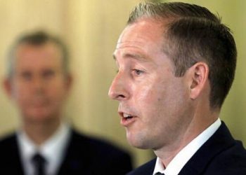 Kuzey İrlanda Başbakanı Brexit kontrolleri durdurulmadığı gerekçesiyle istifa etti