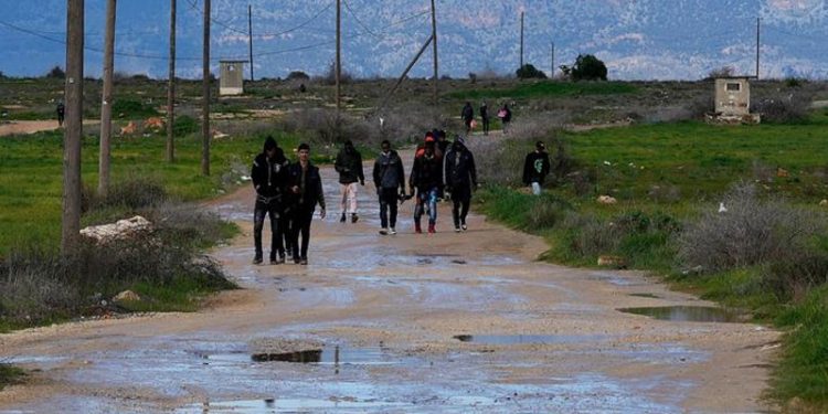 Kıbrıs’ta kuzeyden güneye göçmen akını