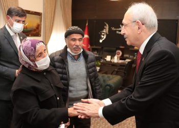 Kılıçdaroğlu, Gülistan Doku’nun ailesiyle görüştü