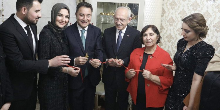 Kılıçdaroğlu ve Babacan söz kesme törenine katıldı