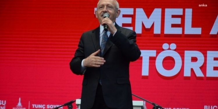 Kılıçdaroğlu İzmir'de: Yüzde 127 zam Türkiye'ye yakışmıyor, geri al