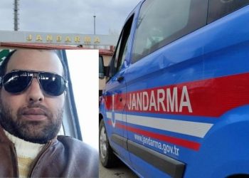 Lise öğrencisi, kendisini kaçırmakla tehdit eden erkeği köy meydanında öldürdü