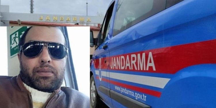 Lise öğrencisi, kendisini kaçırmakla tehdit eden erkeği köy meydanında öldürdü