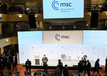 MSC'de demokrasilerdeki gerileme, tiranlarla mücadele tartışıldı