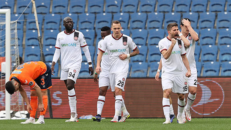 Maç Sonucu | Medipol Başakşehir 1-2 Fatih Karagümrük