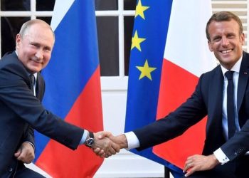 Macron: Ukrayna'da savaşı önlemek için anlaşmak mümkün