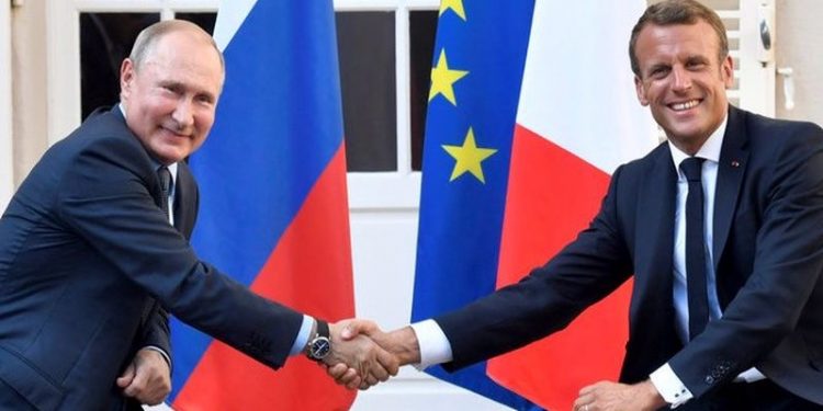 Macron: Ukrayna'da savaşı önlemek için anlaşmak mümkün