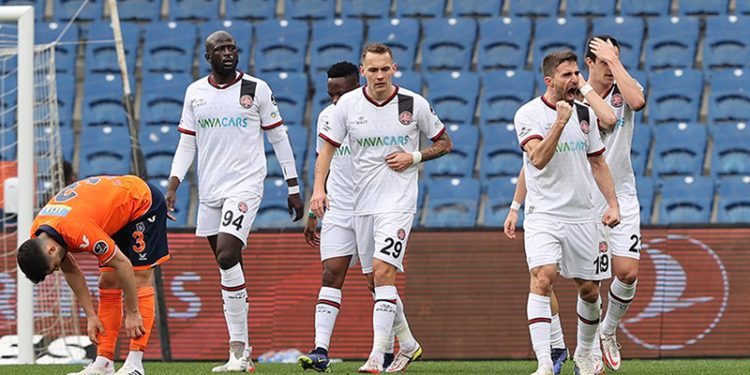 Maç Sonucu | Medipol Başakşehir 1-2 Fatih Karagümrük